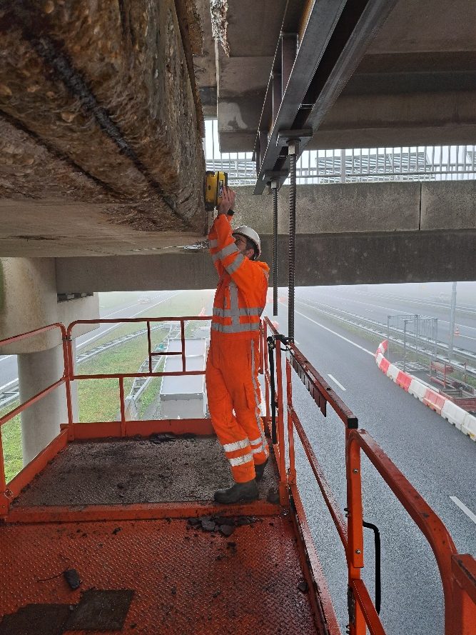 Viaduct bij Valburg 1